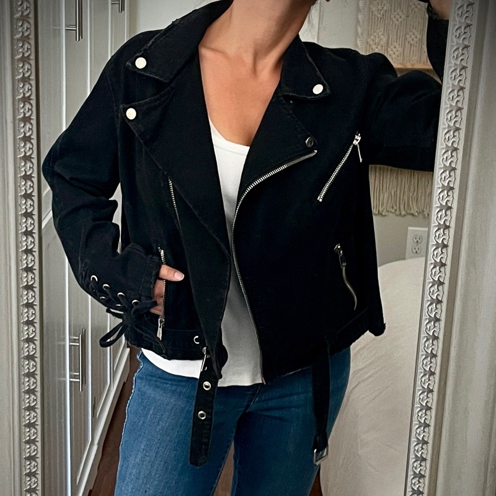 New Kittenish by Jessie James Decker Jean Jacket in Black